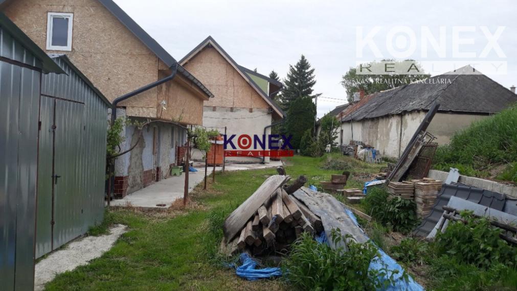 NA PREDAJ Pekný rodinný dom v Bežovciach