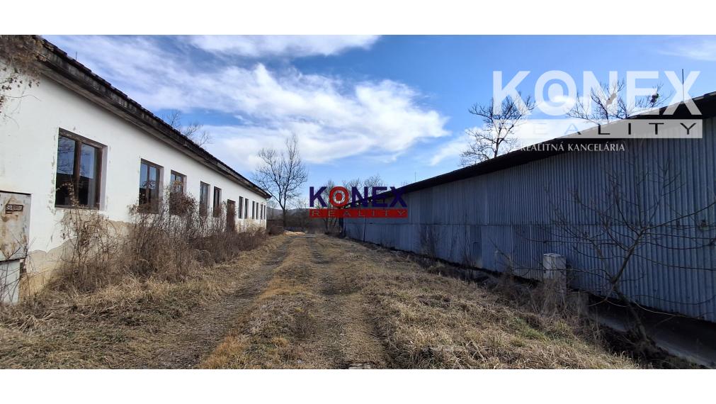 NA PREDAJ – Výrobný areál v obci UBĽA
