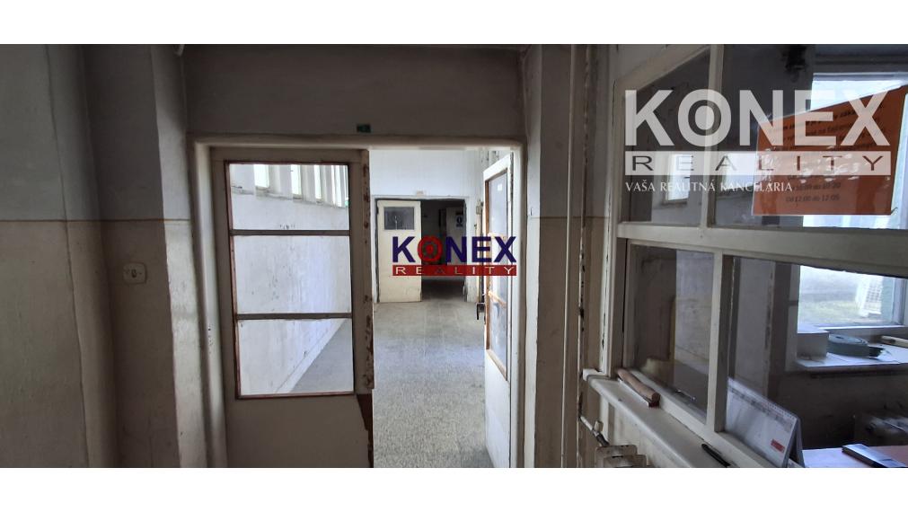 NA PREDAJ – Výrobný areál v obci UBĽA