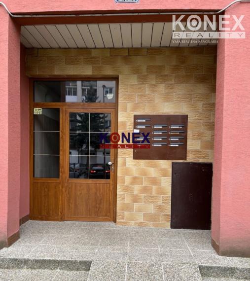 Na predaj kompletne zariadený 3-izbový byt v Snine