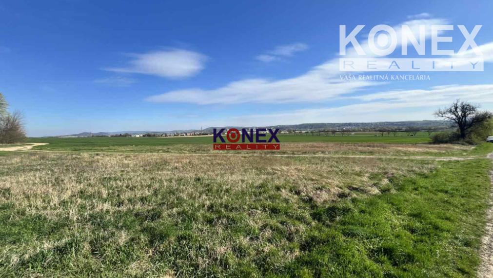 NOVINKA! ROZĽAHLÝ POZEMOK – VRANOV NAD TOPĽOU