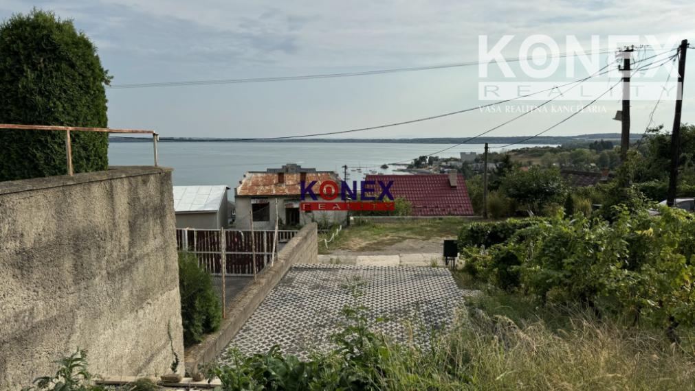 SUPER POZEMOK na Vinianke!