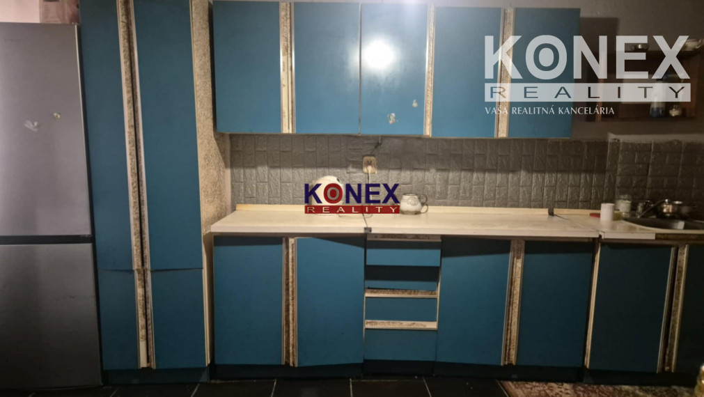 Na predaj priestranný rodinný dom v obci Drahňov