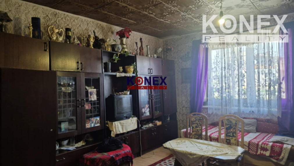 Na predaj priestranný rodinný dom v obci Drahňov