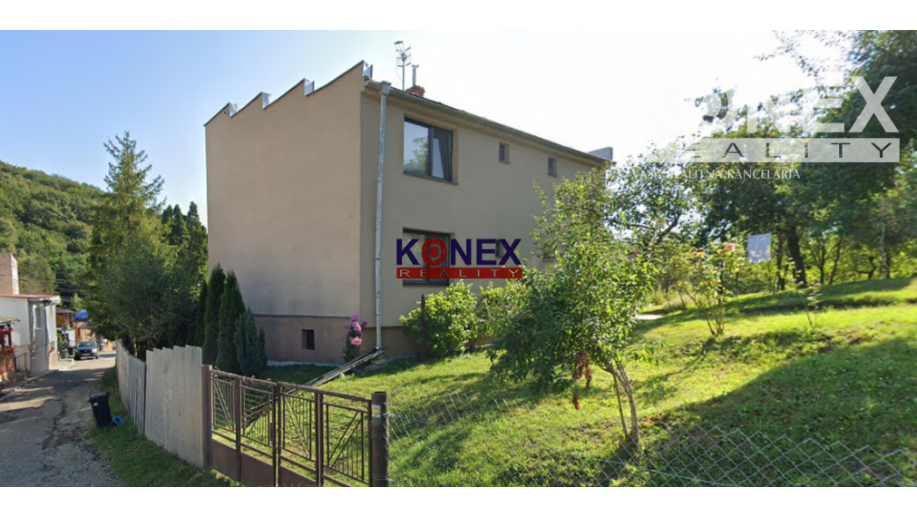 Na predaj poschodový rodinný dom v obci Brekov
