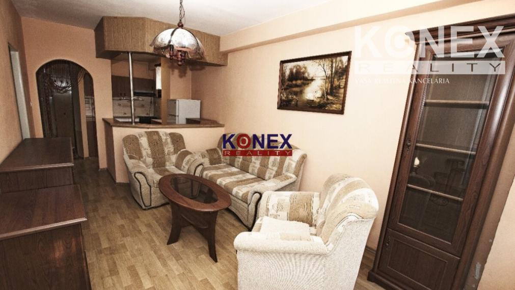 NA PREDAJ 2-izbový byt na Palárikovej ul. v Snine