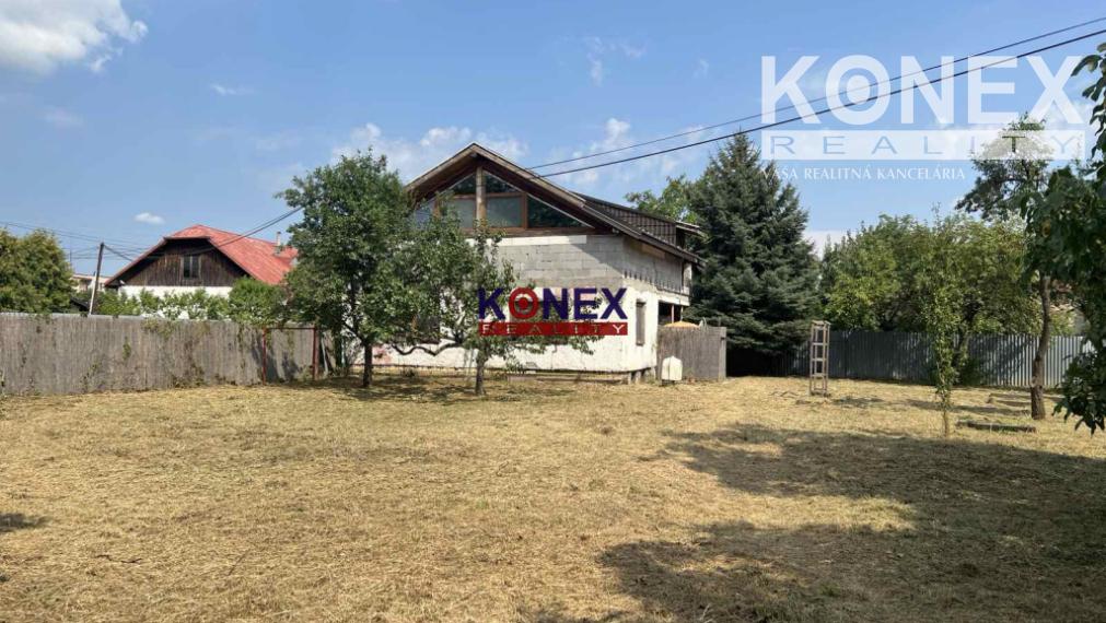 SUPER PONUKA! Krásny rodinný dom v Sobranciach