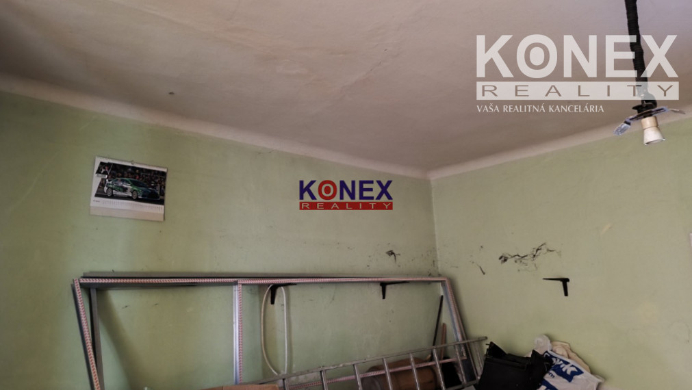 RODINNÝ DOM na rekonštrukciu v meste SOBRANCE