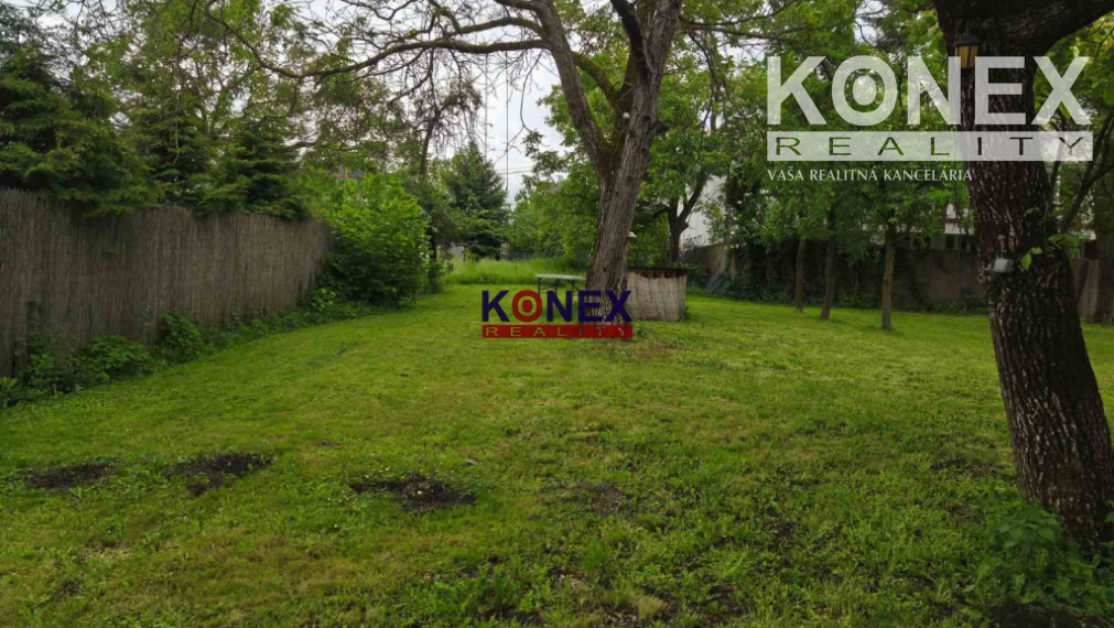 RODINNÝ DOM na rekonštrukciu v meste SOBRANCE