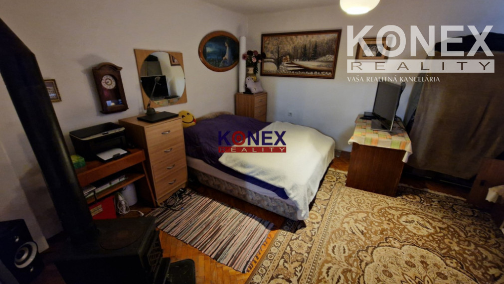 INVESTIČNÁ PRÍLEŽITOSŤ – RD a rozľahlý pozemok, Michalovce