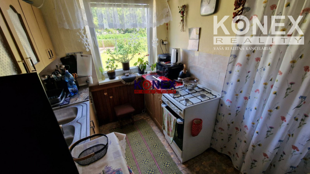 INVESTIČNÁ PRÍLEŽITOSŤ – RD a rozľahlý pozemok, Michalovce