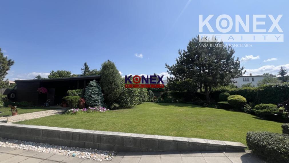 NA PREDAJ –  Exkluzívny rodinný dom v meste Trebišov