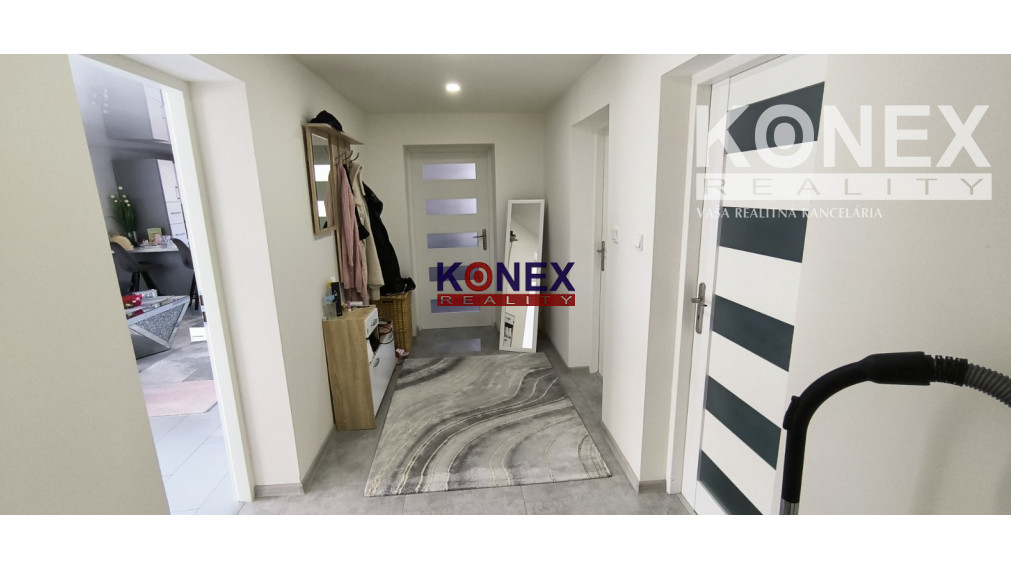 Rodinný dom po komplet rekonštrukcii v obci HRAŇ