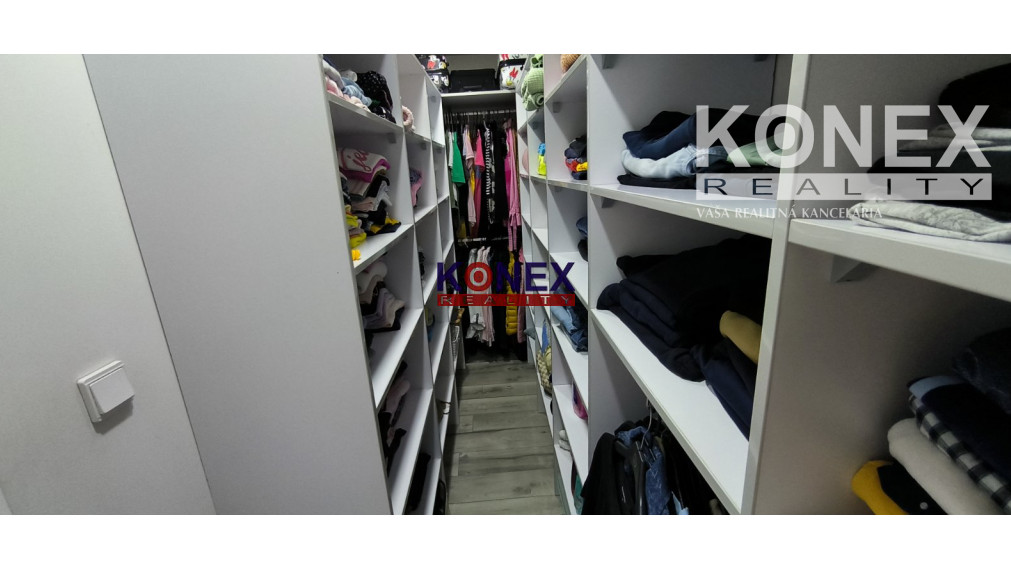 Rodinný dom po komplet rekonštrukcii v obci HRAŇ