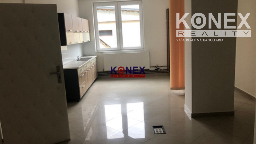 NA PREDAJ! TROJPODLAŽNÝ POLYFUNKČNÝ OBJEKT V SNINE