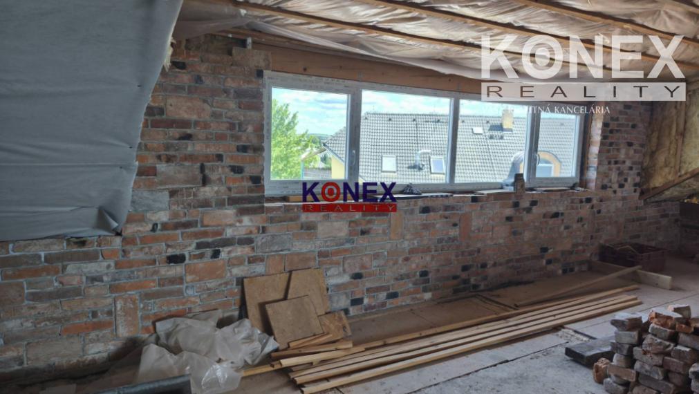 NA PREDAJ – MULTIFUNKČNÁ BUDOVA v centre Sobraniec