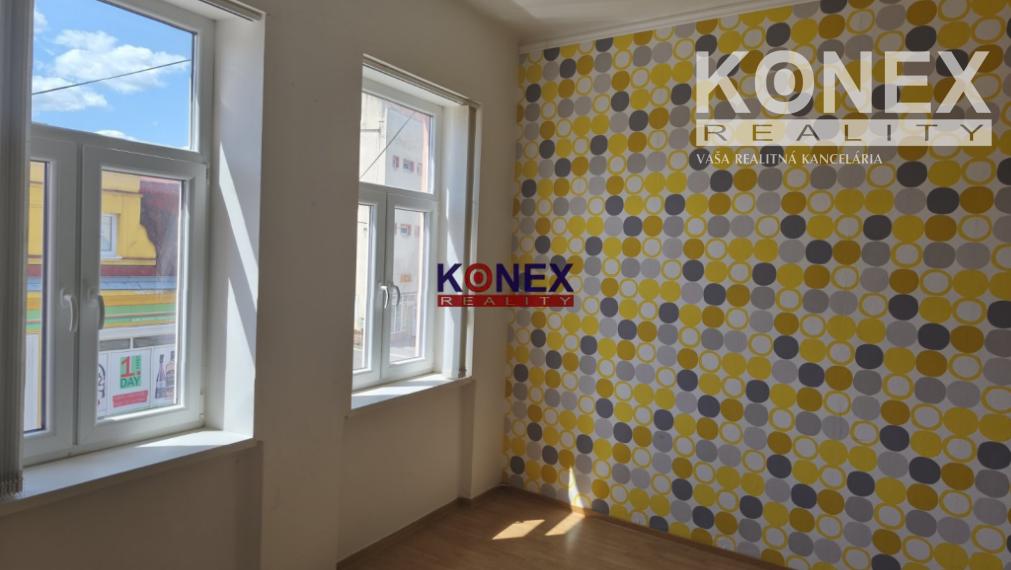 NA PREDAJ – MULTIFUNKČNÁ BUDOVA v centre Sobraniec