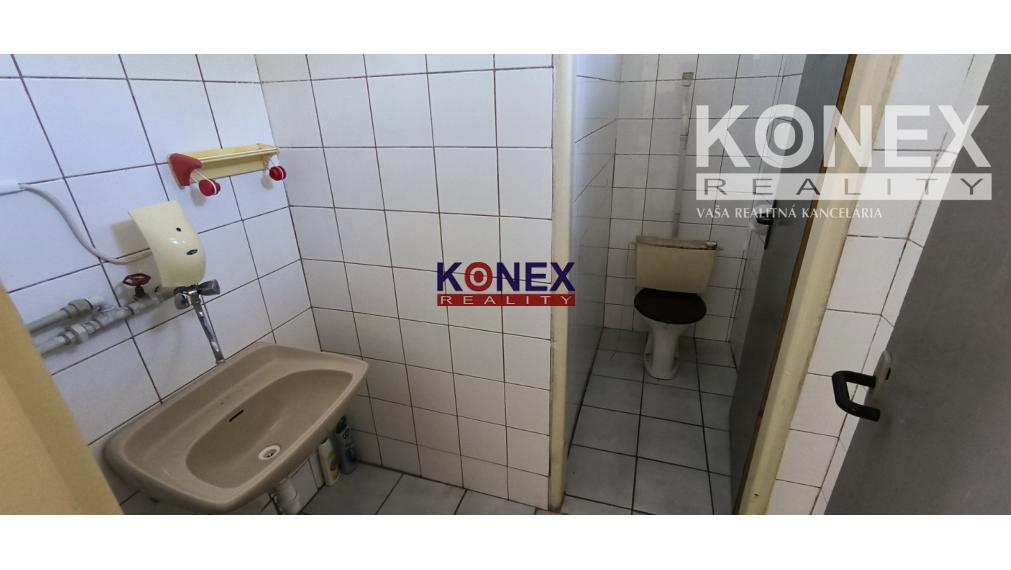 NA PREDAJ / PRENÁJOM – Budova potravín v obci Hraň