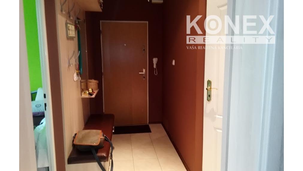 NA PREDAJ - 4-izbový byt v meste Michalovce