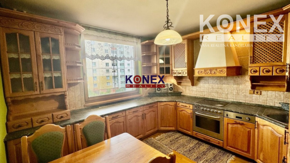 Priestranný 3-izbový byt po rekonštrukcii - Partizánska ulica, Humenné