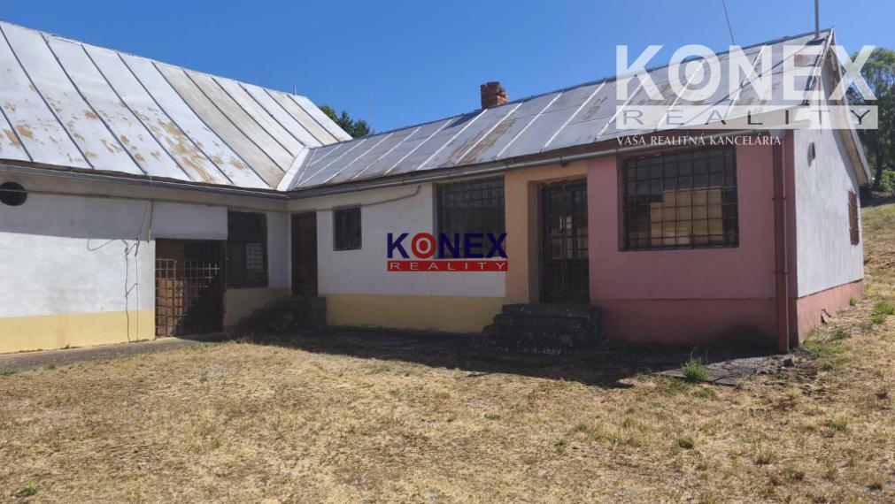 NA PREDAJ Polyfunkčný objekt v Rakovci nad Ondavou