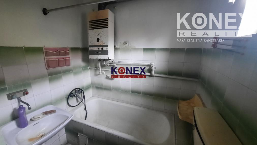 Rodinný dom na predaj – VRANOV NAD TOPĽOU