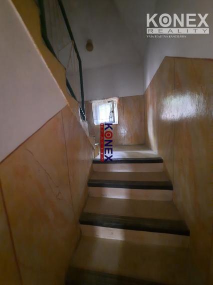 Rodinný dom na predaj – VRANOV NAD TOPĽOU