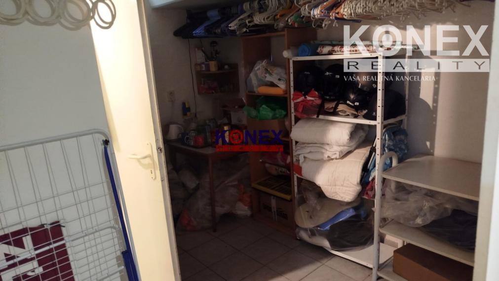 Obchodný priestor NA PREDAJ – SNINA, Partizánska ul.