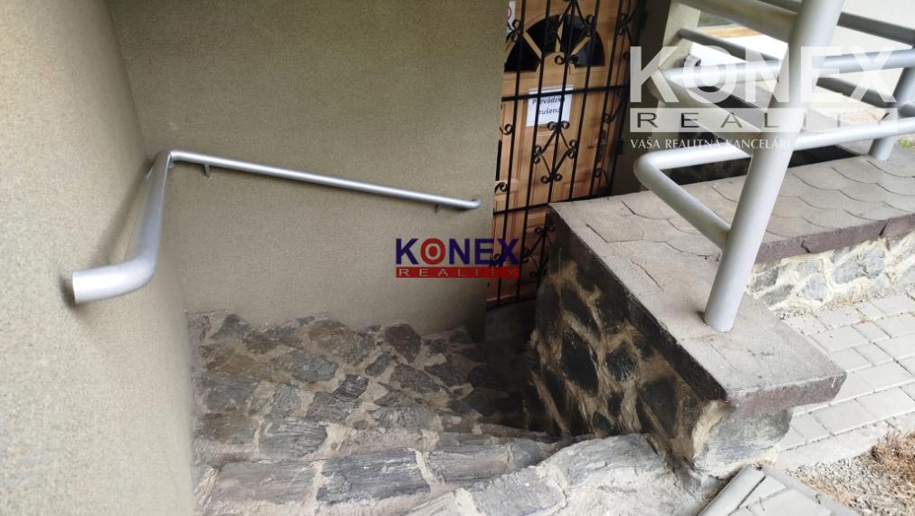 Obchodný priestor NA PREDAJ – SNINA, Partizánska ul.