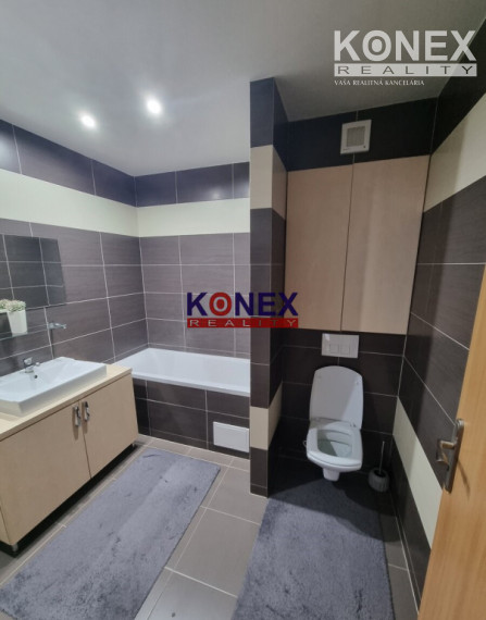 REZERVOVANÉ Krásny zrekonštruovaný 3-izbový byt MICHALOVCE