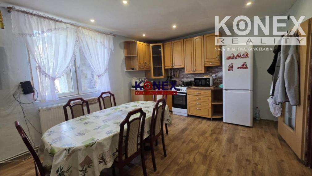 NA PREDAJ – 2 rodinné domy na pozemku v Drahňove