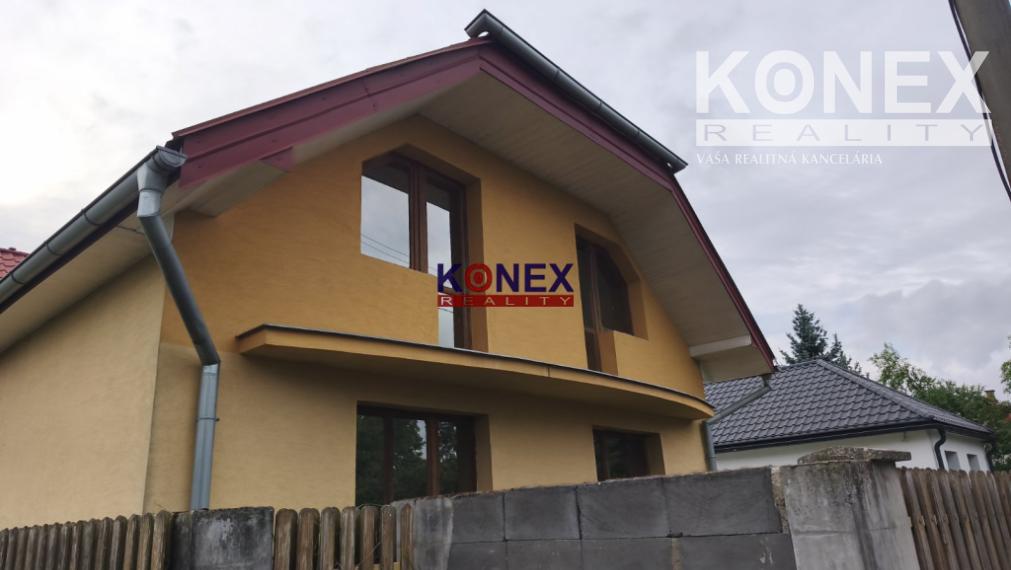 Dvojpodlažný priestranný dom na predaj - Sobrance – Komárovce