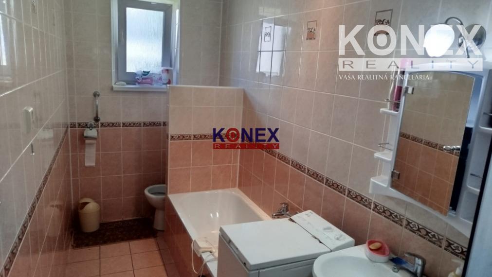 PEKNÝ Rodinný domček v meste SVIDNÍK NA PREDAJ