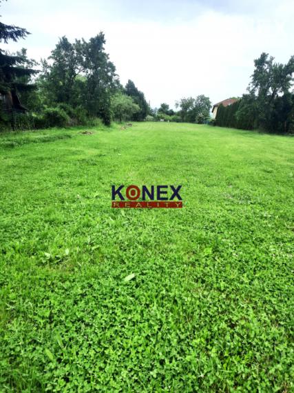 Rozľahlý rovinatý pozemok na výstavbu – KRÁSNOVCE
