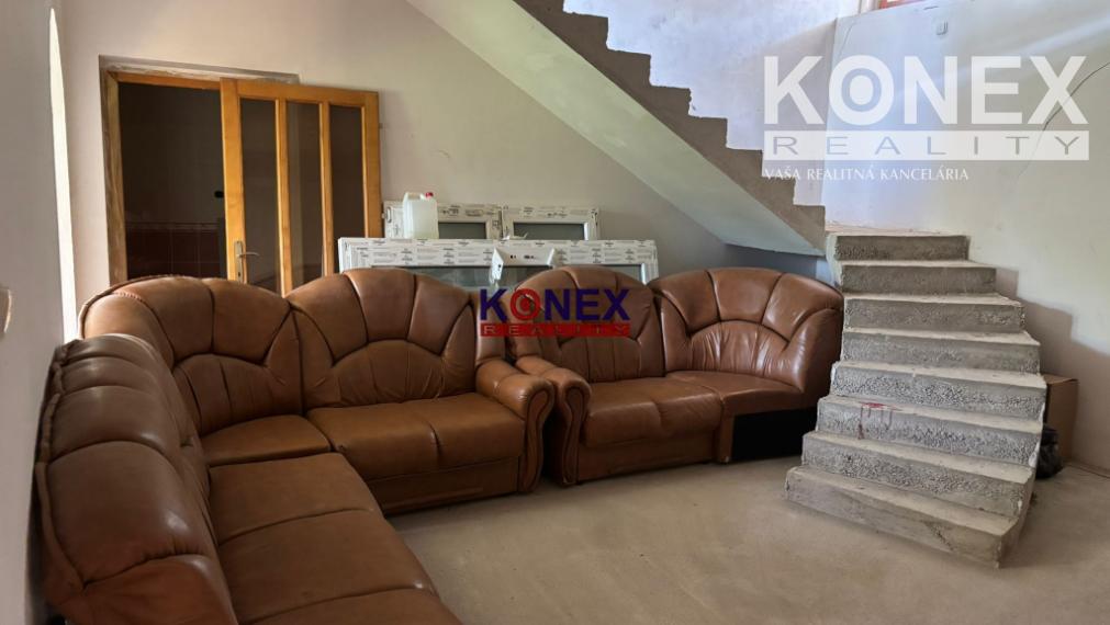 Dvojpodlažný priestranný dom na predaj - Sobrance – Komárovce