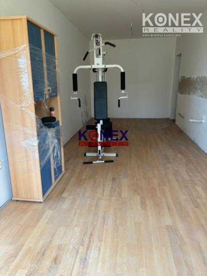 Dvojpodlažný priestranný dom na predaj - Sobrance – Komárovce