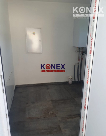 ID-2678 Krásny moderný rodinný dom v obci KAMIENKA pri Humennom