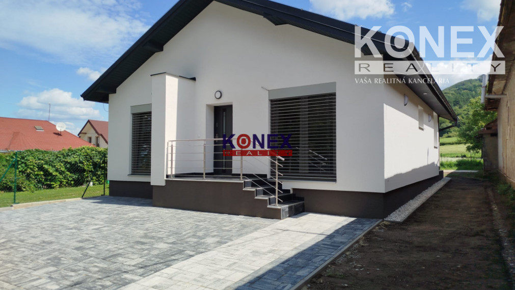 ID-2678 Krásny moderný rodinný dom v obci KAMIENKA pri Humennom