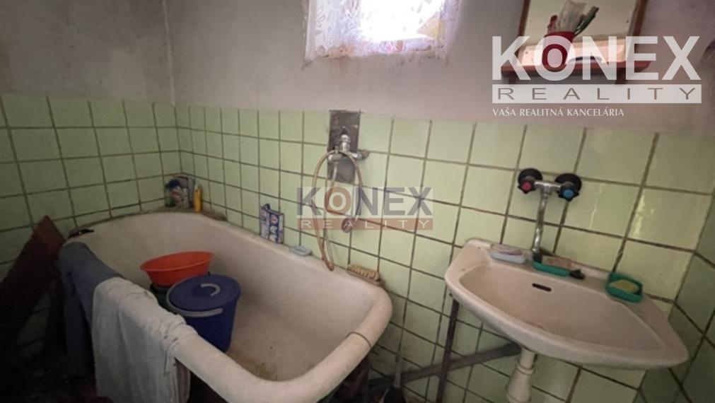 Rodinný dom / chalupa v obci Petrovce, okr. Sobrance