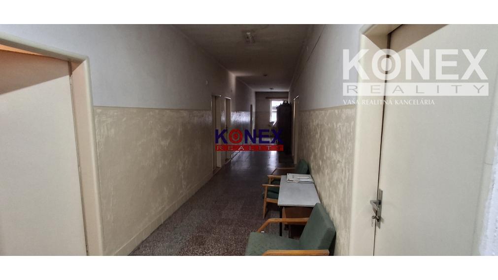 NA PRENÁJOM - Haly - Výrobný areál v obci UBĽA