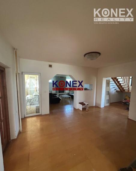 NA PREDAJ –  rodinný dom v obci Hraň