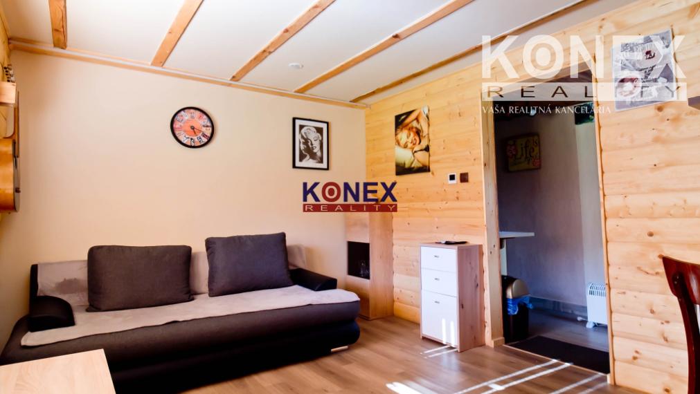 REKREAČNÁ CHATA na VINNOM JAZERE na predaj