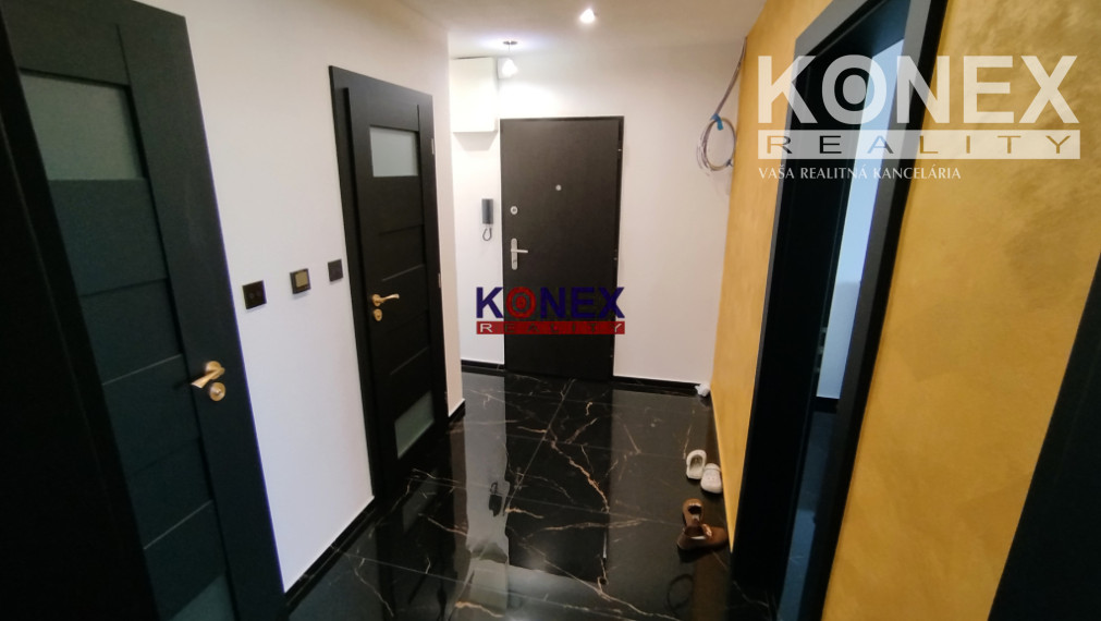 ZREKONŠTRUOVANY 3-izbový byt v SNINE