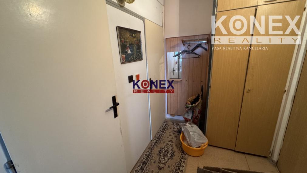 Chytrá voľba pre šikovných: 2-izbový byt pripravený na modernizáciu.