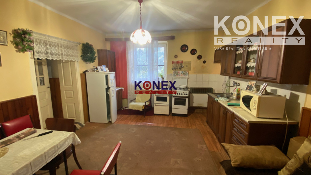 Zachovalý rodinný dom/chalupa SVÄTUŠ, okr. Sobrance