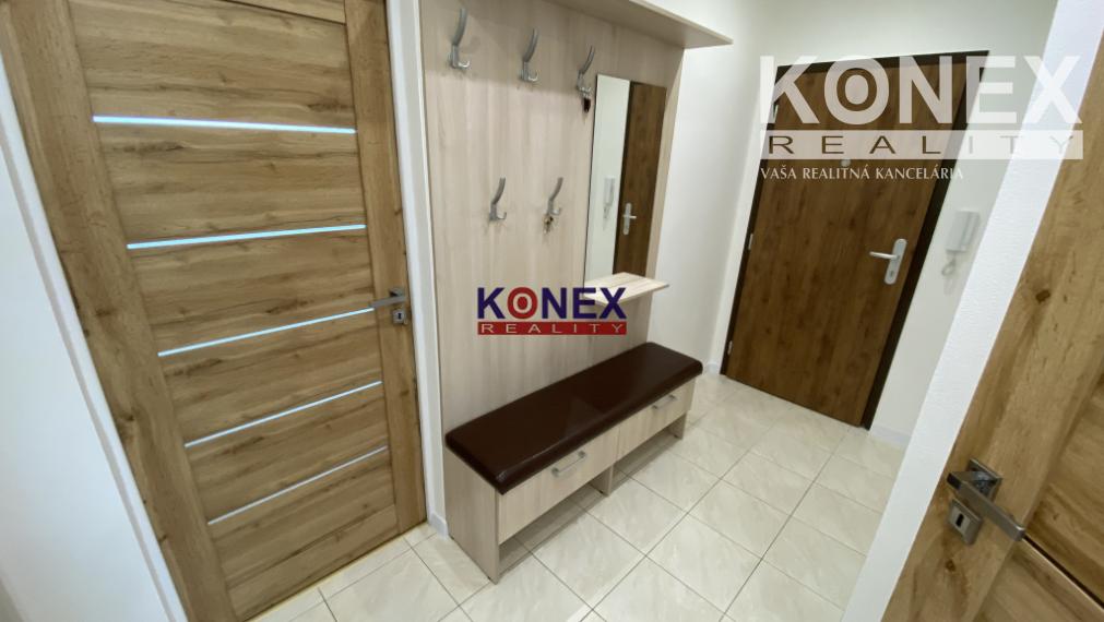 NA PREDAJ – PRIESTRANNÝ 3,5-izbový byt SOBRANCE