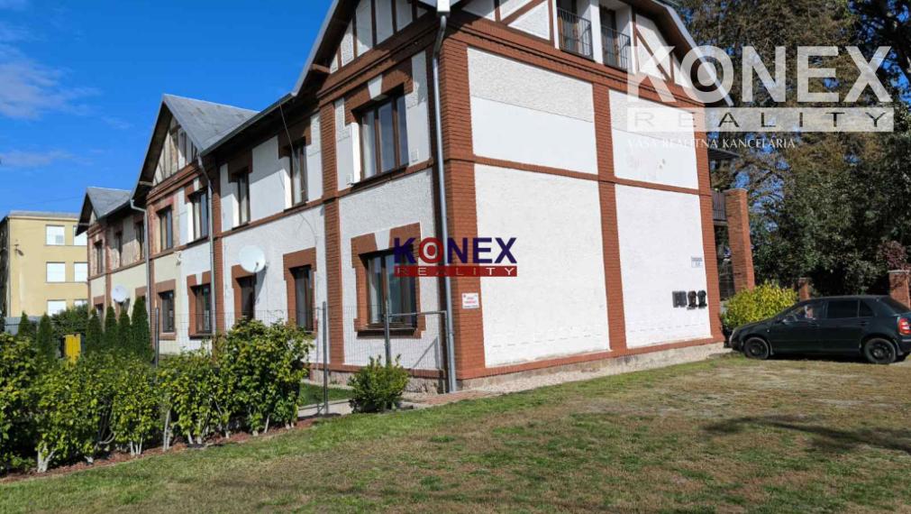ID-2963 NA PREDAJ – 4-izbový podkrovný byt – Trebišov, Cukrovárska ul.