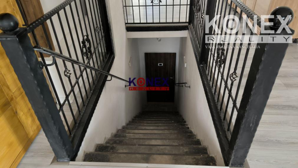 NA PREDAJ – 3-izbový podkrovný byt – Trebišov, Cukrovárska ul.