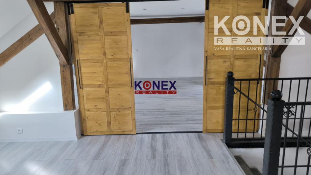 NA PREDAJ – 3-izbový podkrovný byt – Trebišov, Cukrovárska ul.