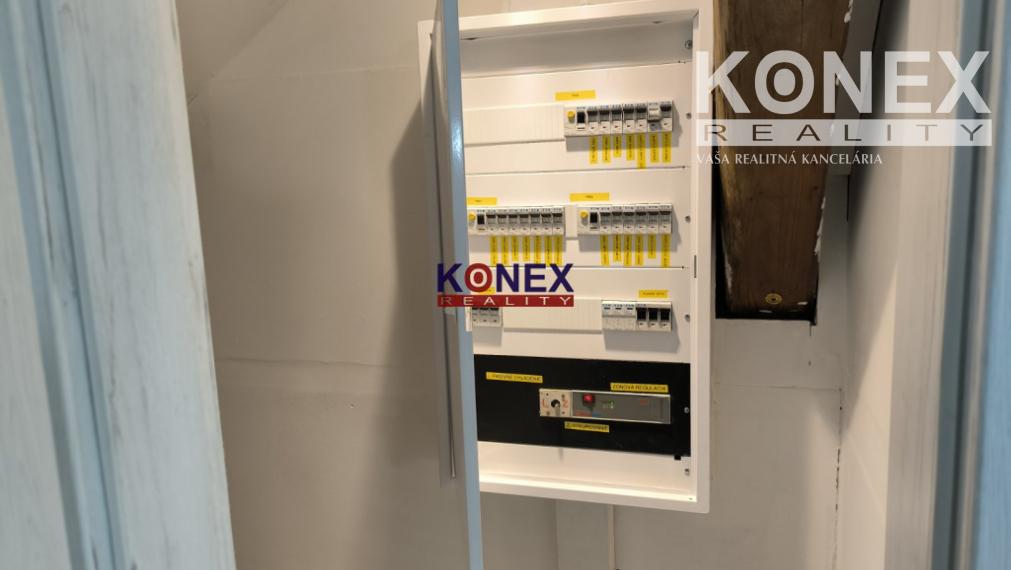 NA PREDAJ – 3-izbový podkrovný byt – Trebišov, Cukrovárska ul.